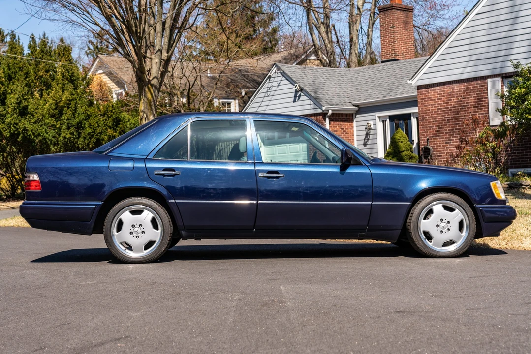 1995 Mercedes-Benz W124 E-Class - Image 7 of 31