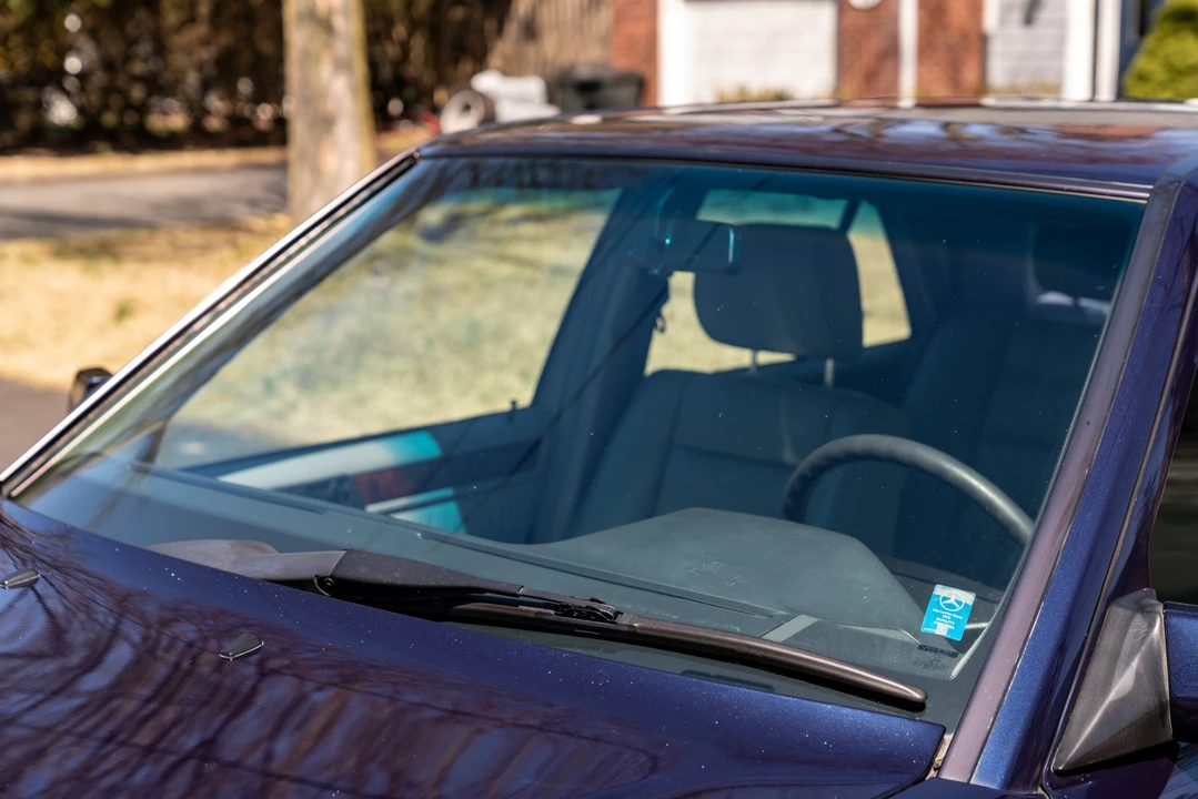1995 Mercedes-Benz W124 E-Class - Image 14 of 31