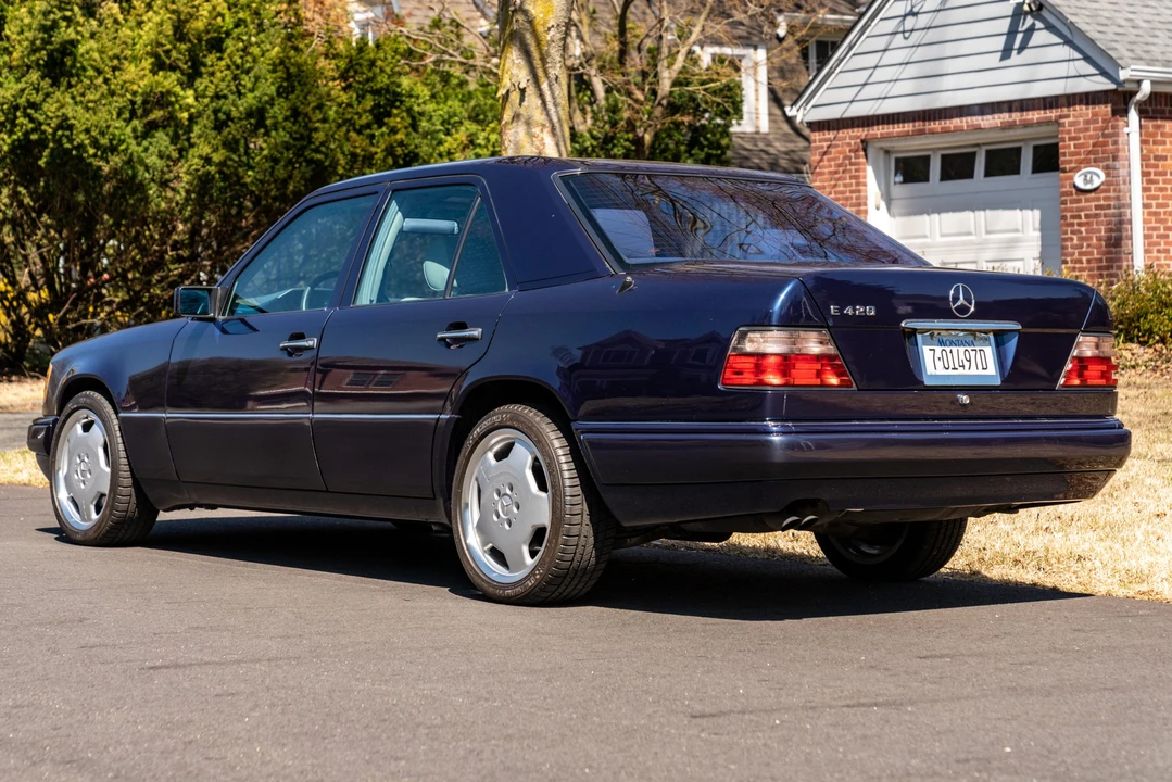 1995 Mercedes-Benz W124 E-Class - Image 4 of 31