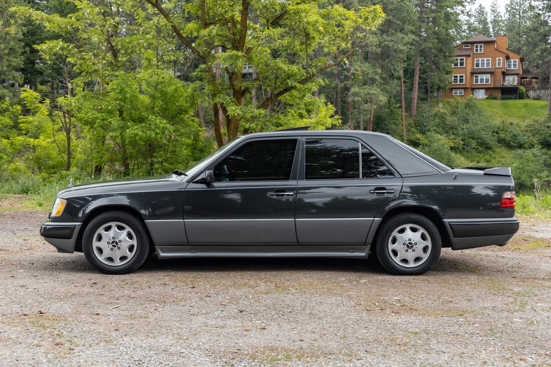 1995 Mercedes-Benz W124 E-Class - Image 9 of 31