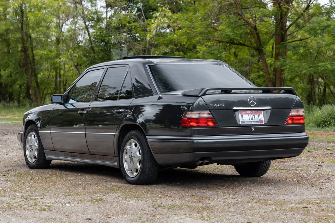 1995 Mercedes-Benz W124 E-Class - Image 8 of 31