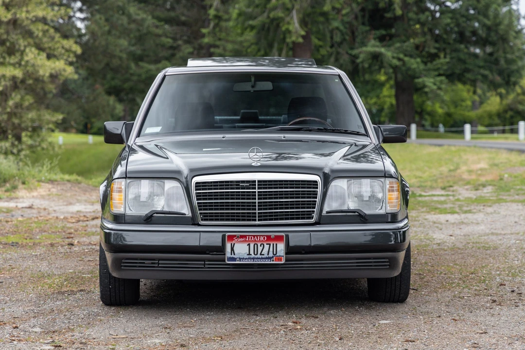 1995 Mercedes-Benz W124 E-Class - Image 3 of 31