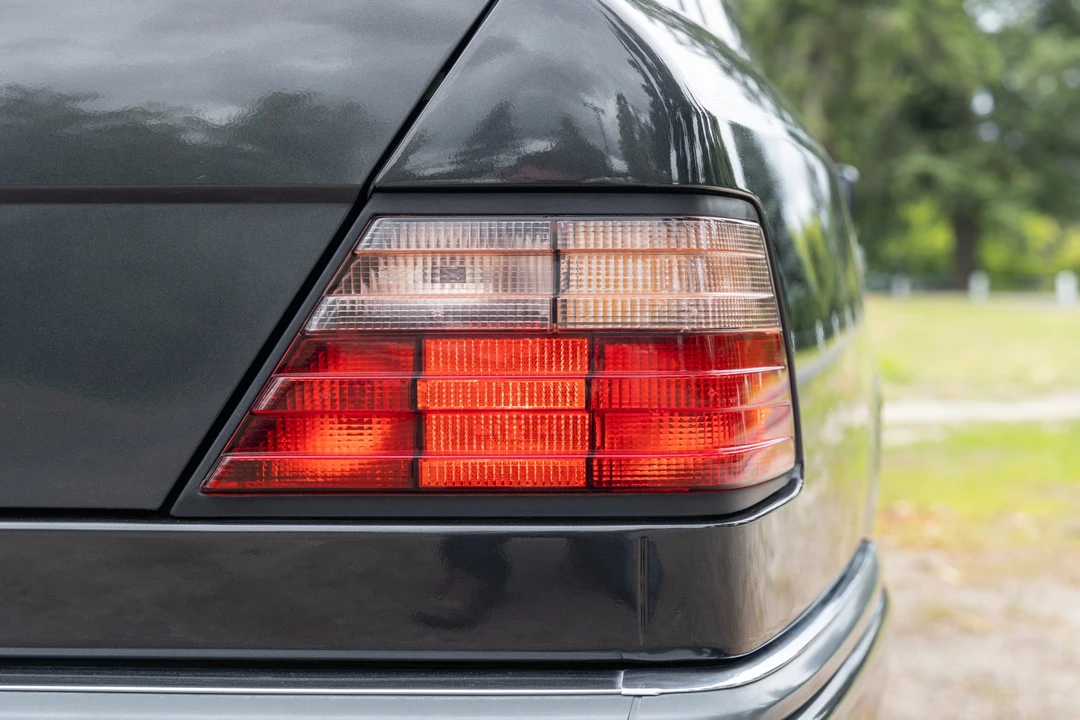 1995 Mercedes-Benz W124 E-Class - Image 31 of 31