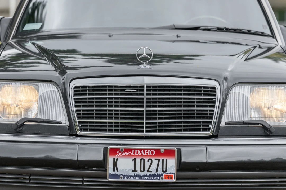 1995 Mercedes-Benz W124 E-Class - Image 10 of 31