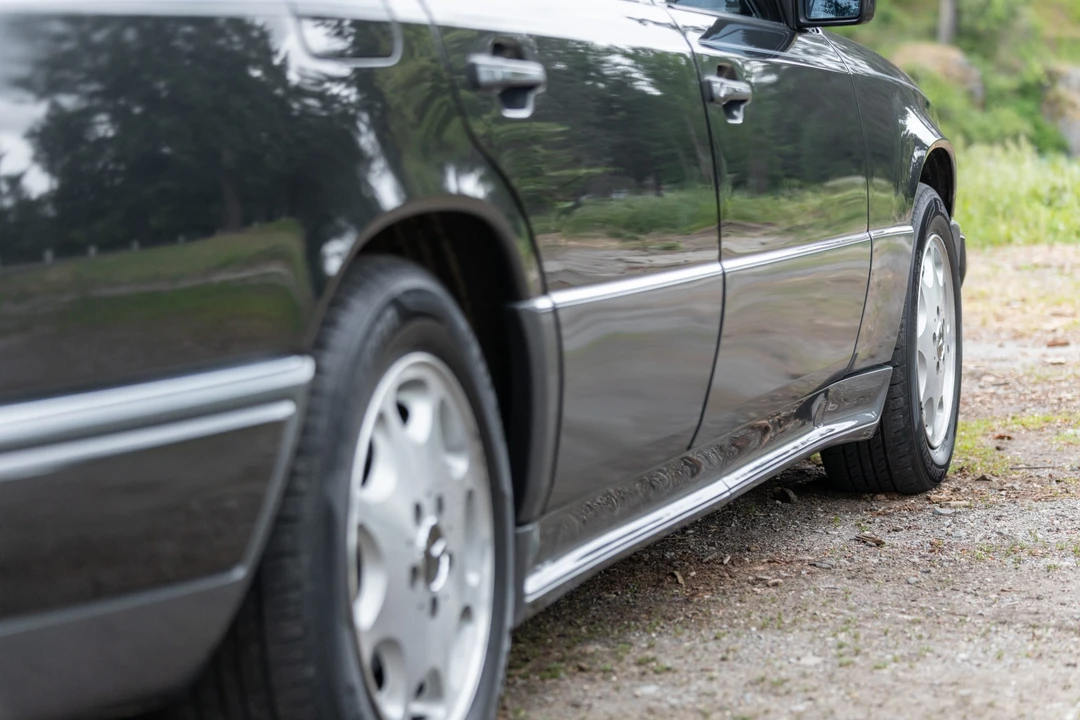 1995 Mercedes-Benz W124 E-Class - Image 19 of 31