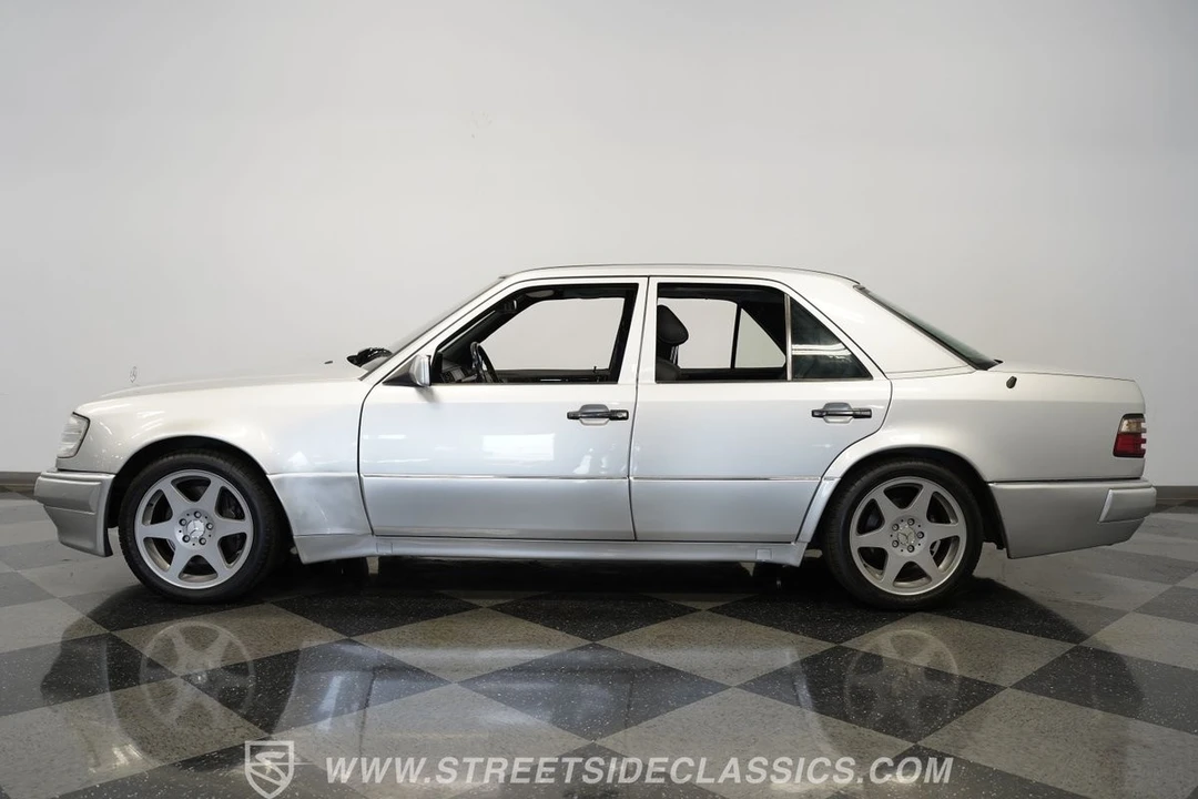1995 Mercedes-Benz 500E & E500 - Image 3 of 12