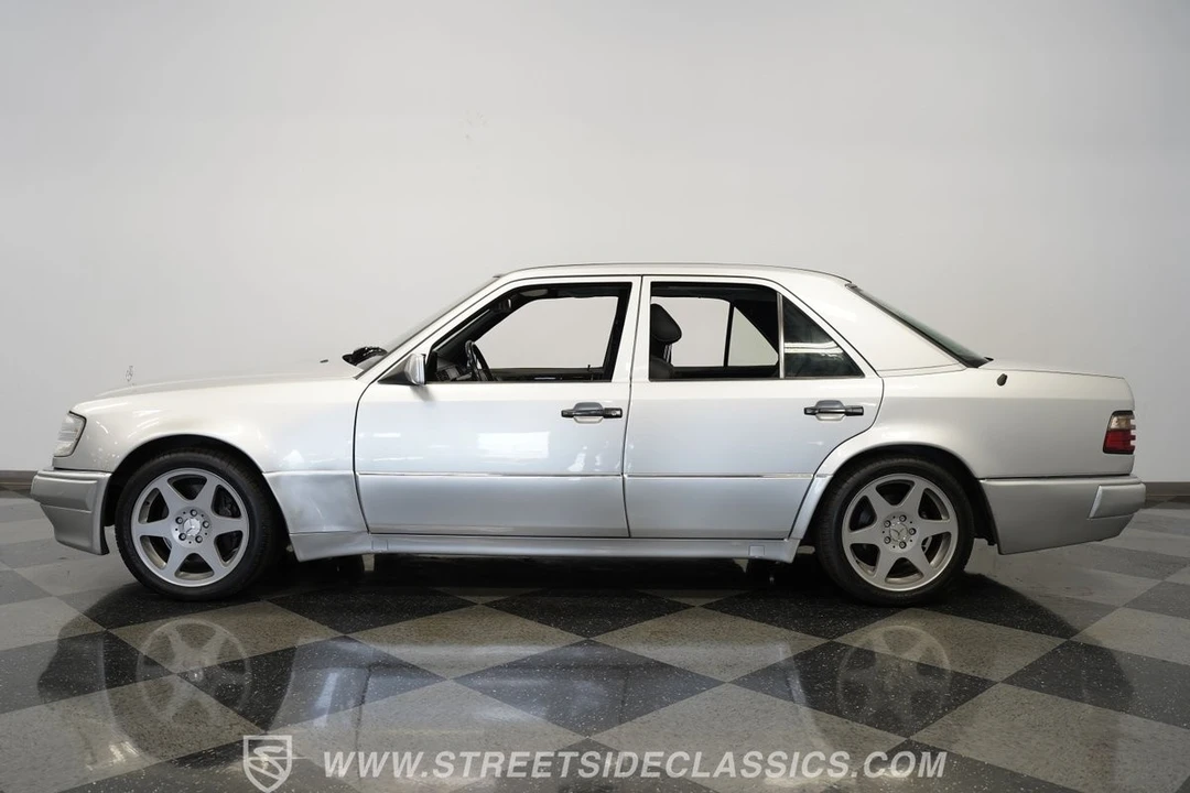 1995 Mercedes-Benz 500E & E500 - Image 10 of 12