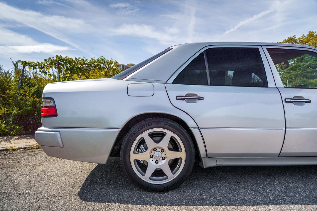 1995 Mercedes-Benz 500E & E500 - Image 18 of 31