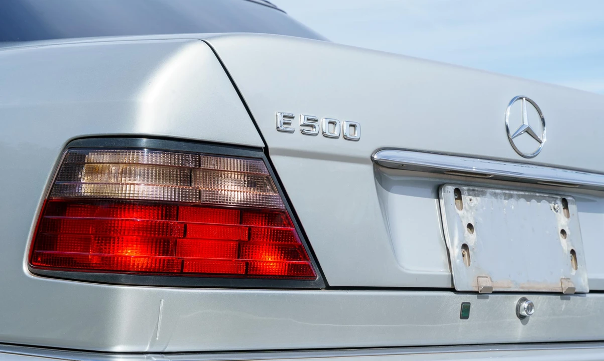 1995 Mercedes-Benz 500E & E500 - Image 29 of 31