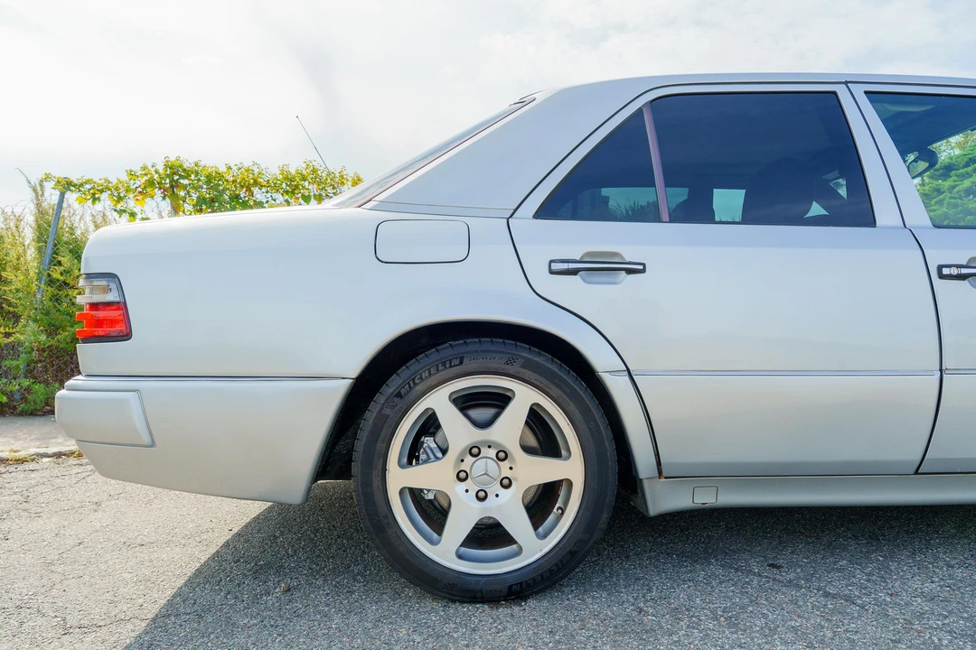 1995 Mercedes-Benz 500E & E500 - Image 19 of 31