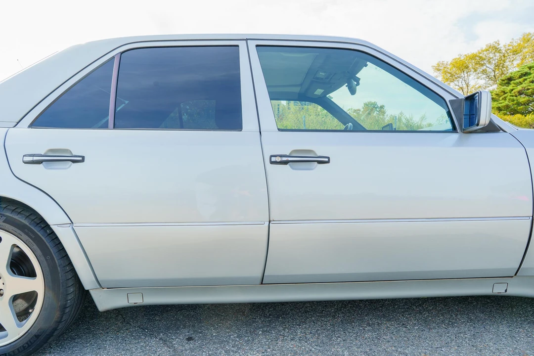 1995 Mercedes-Benz 500E & E500 - Image 17 of 31