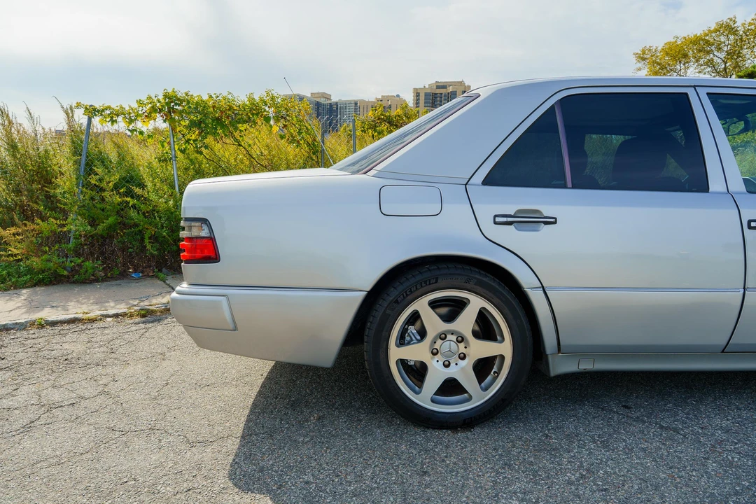 1995 Mercedes-Benz 500E & E500 - Image 20 of 31