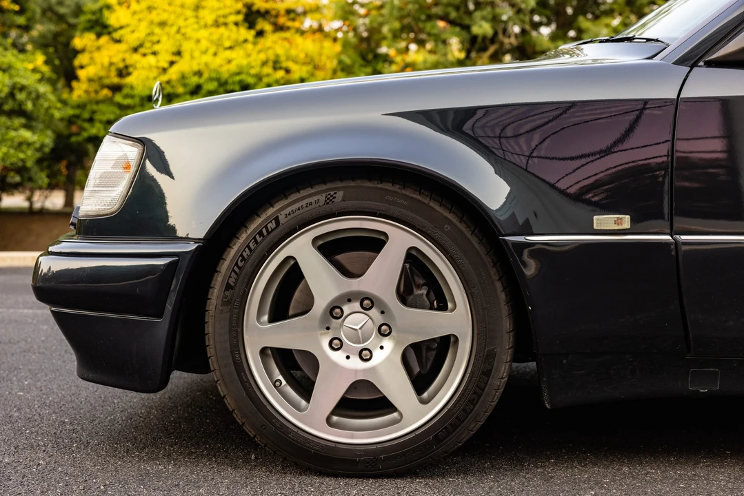 1995 Mercedes-Benz 500E & E500 - Image 28 of 31