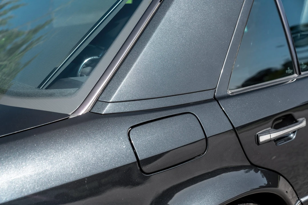 1995 Mercedes-Benz 500E & E500 - Image 13 of 31