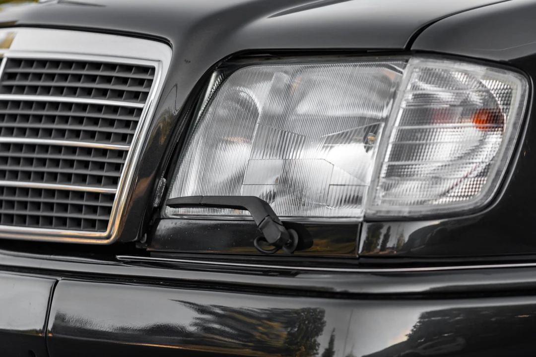 1995 Mercedes-Benz 500E & E500 - Image 17 of 31