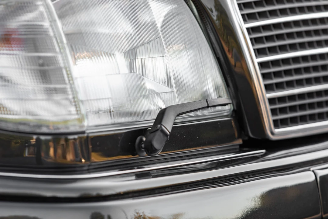 1995 Mercedes-Benz 500E & E500 - Image 16 of 31
