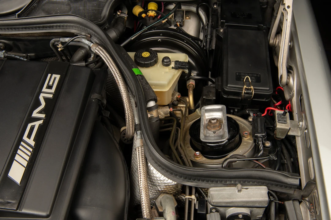 1995 Mercedes-Benz W124 E-Class - Image 23 of 31