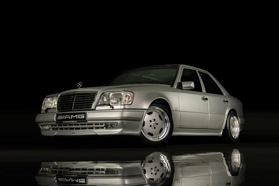 1995 Mercedes-Benz W124 E-Class - Image 2 of 31