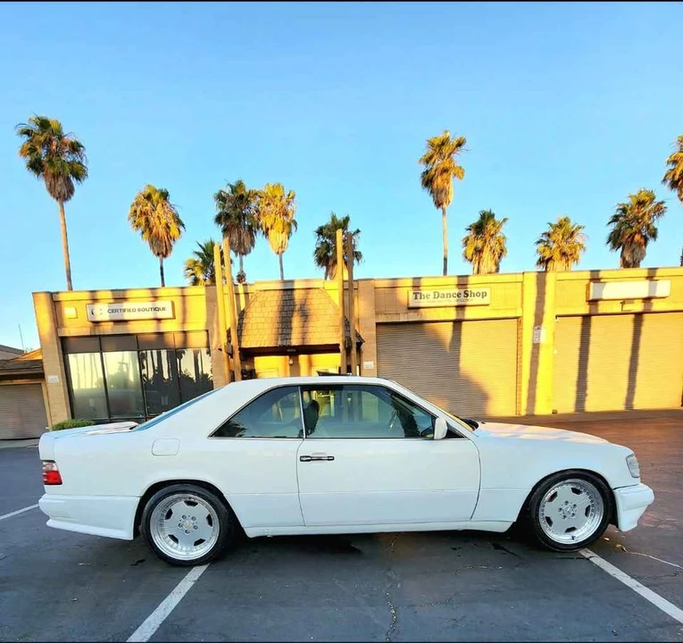 1995 Mercedes-Benz W124 E-Class - Image 9 of 21