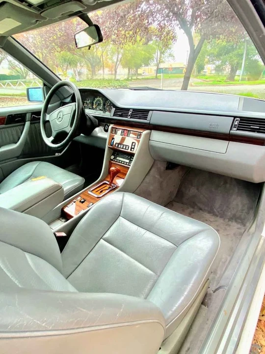 1995 Mercedes-Benz W124 E-Class - Image 10 of 21