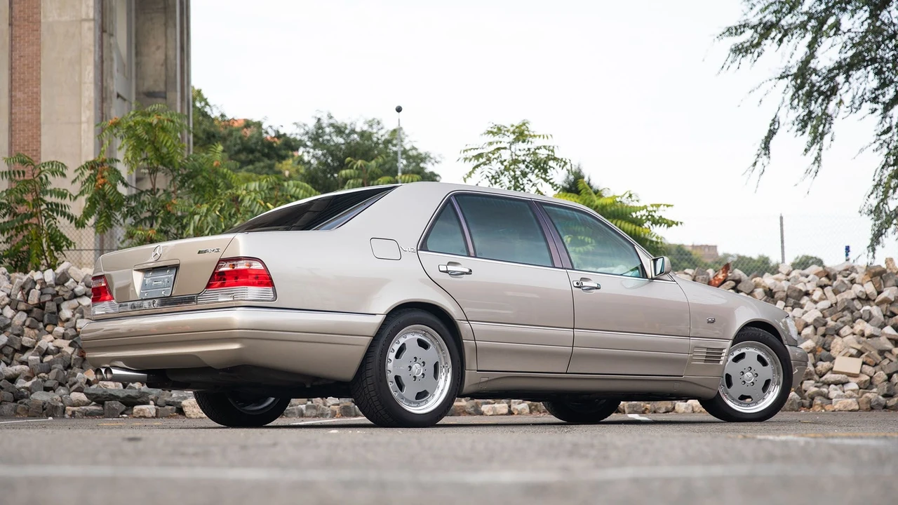 1995 Mercedes-Benz W140 S 500 AMG & S 70 AMG - Image 11 of 31