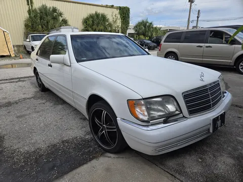 1995 Mercedes-Benz S320 Base