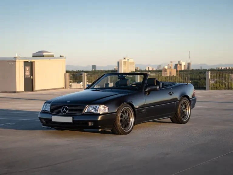 1995 Mercedes-Benz R129 SL 55 & SL 60 & SL 70 & SL 72 & SL 73 AMG - Image 2 of 31