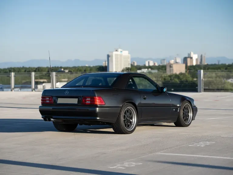 1995 Mercedes-Benz R129 SL 55 & SL 60 & SL 70 & SL 72 & SL 73 AMG - Image 3 of 31