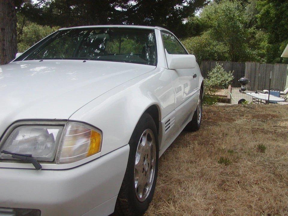 1995 Mercedes-Benz R129 SL-Class - Image 16 of 31