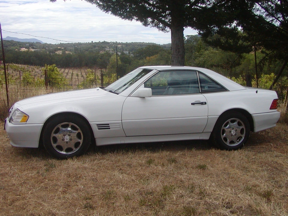 1995 Mercedes-Benz R129 SL-Class - Image 2 of 31