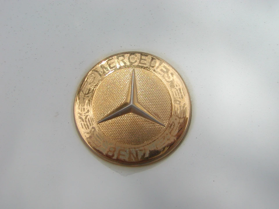 1995 Mercedes-Benz R129 SL-Class - Image 9 of 31