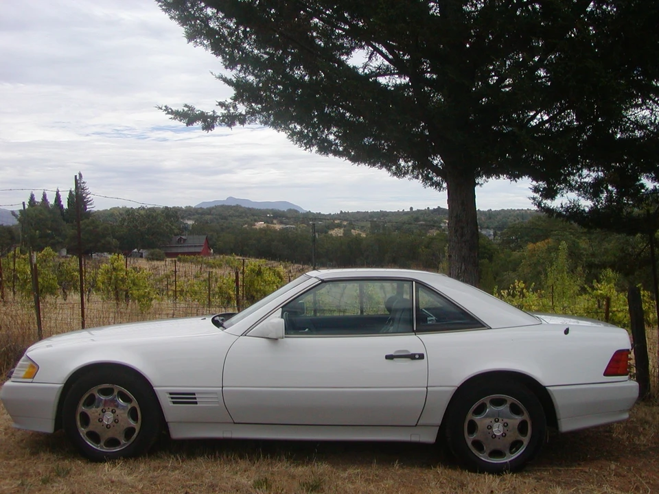 1995 Mercedes-Benz R129 SL-Class - Image 4 of 31