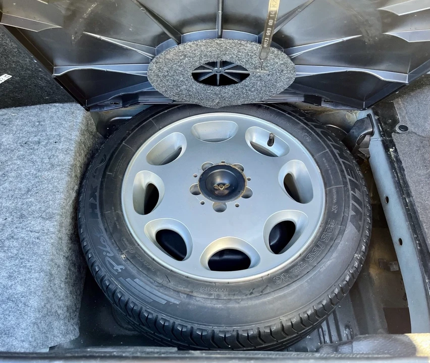 1995 Mercedes-Benz R129 SL-Class - Image 13 of 19
