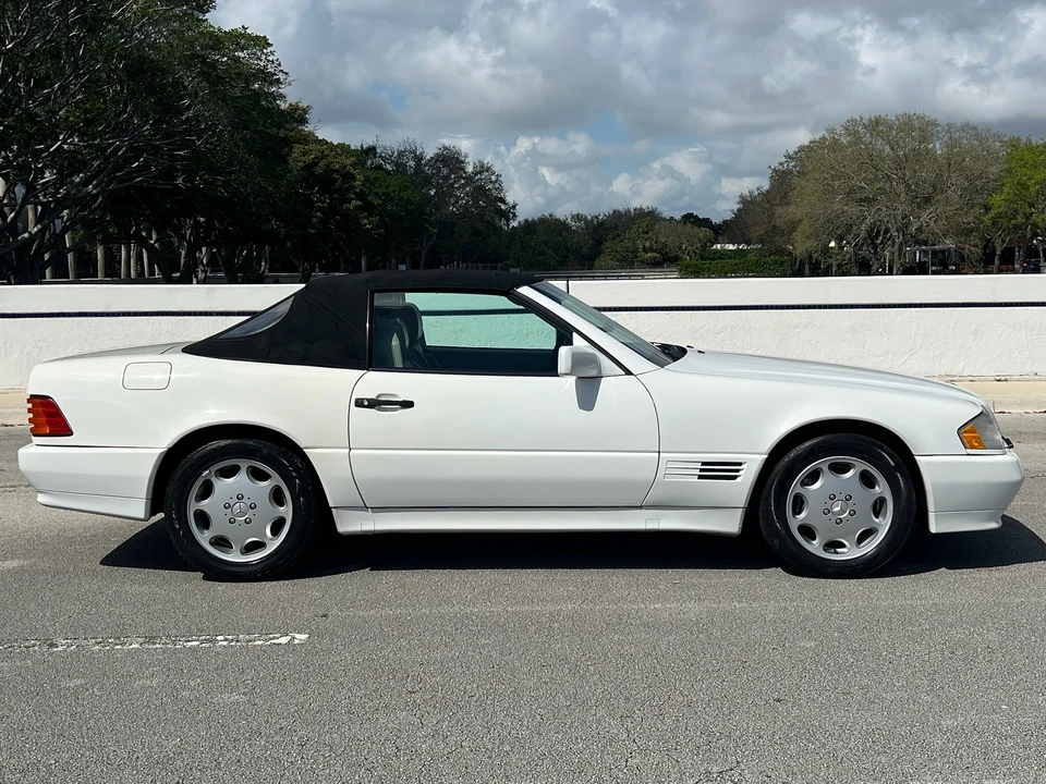 1995 Mercedes-Benz R129 SL-Class - Image 12 of 31