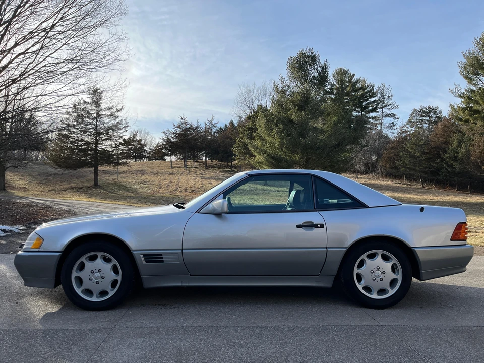 1995 Mercedes-Benz R129 SL-Class - Image 8 of 31