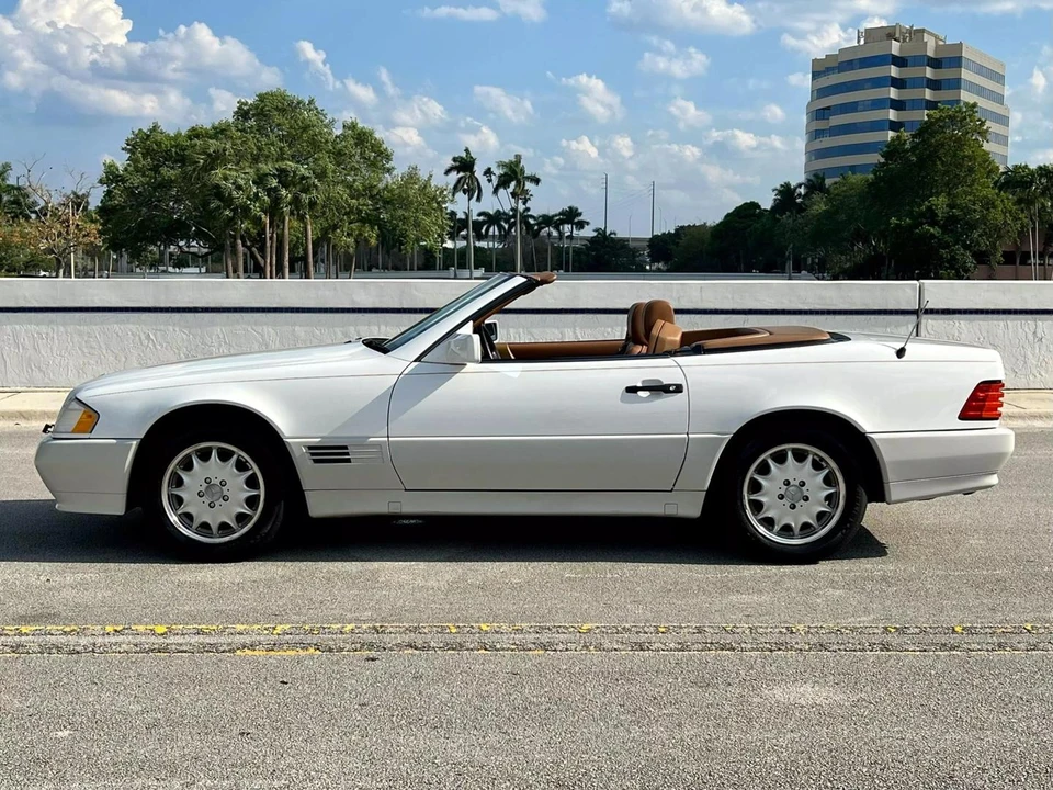 1995 Mercedes-Benz R129 SL-Class - Image 16 of 31