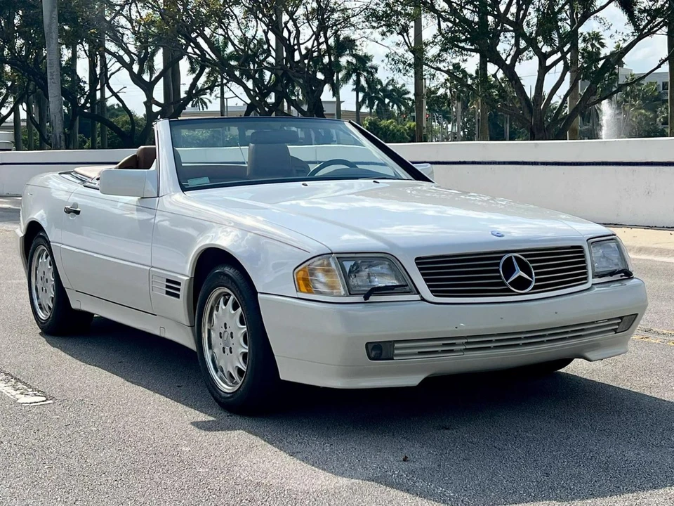 1995 Mercedes-Benz R129 SL-Class - Image 9 of 31