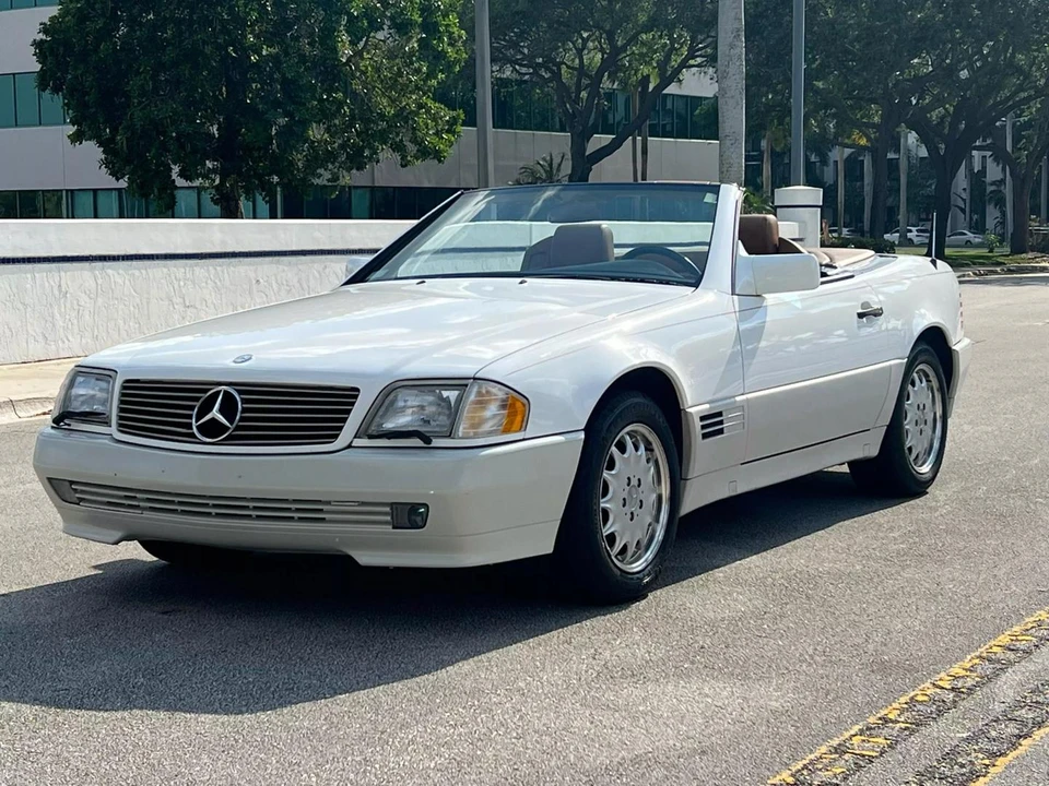1995 Mercedes-Benz R129 SL-Class - Image 2 of 31