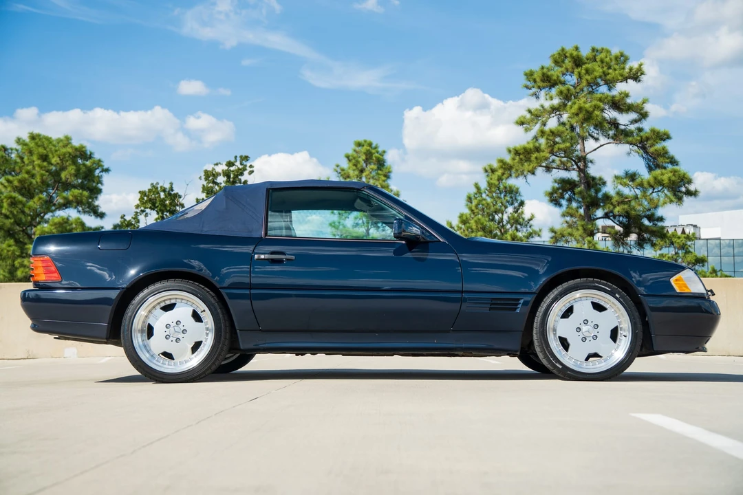1995 Mercedes-Benz R129 SL-Class - Image 25 of 31