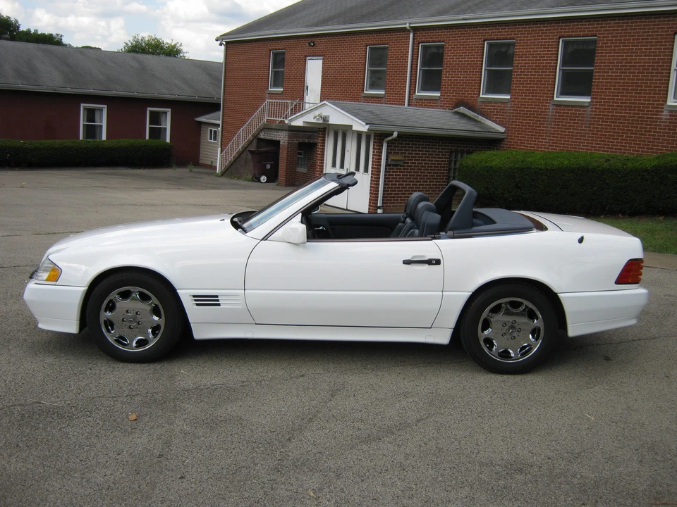 1995 Mercedes-Benz R129 SL-Class - Image 26 of 31