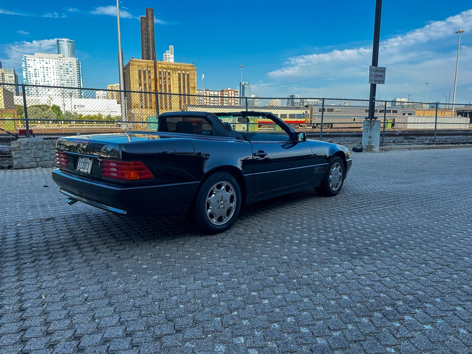 1995 Mercedes-Benz R129 SL-Class - Image 11 of 31
