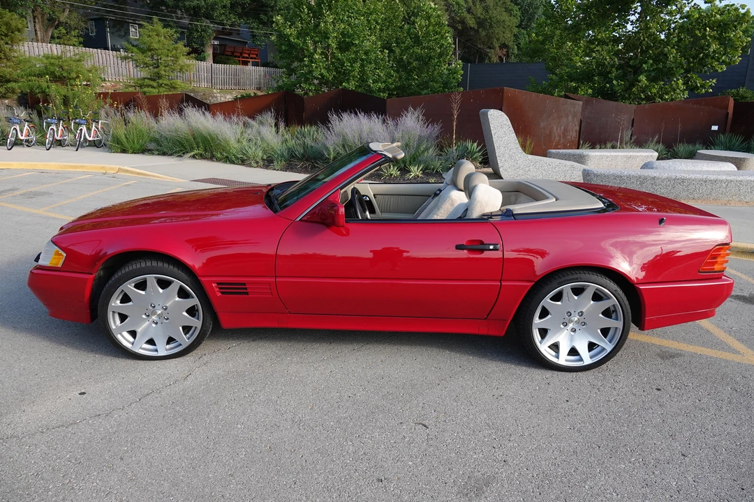 1995 Mercedes-Benz R129 SL-Class - Image 8 of 31