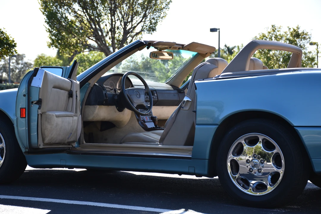 1995 Mercedes-Benz R129 SL-Class - Image 17 of 26
