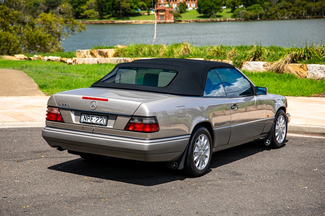 1995 Mercedes-Benz W124 E-Class - Image 13 of 31