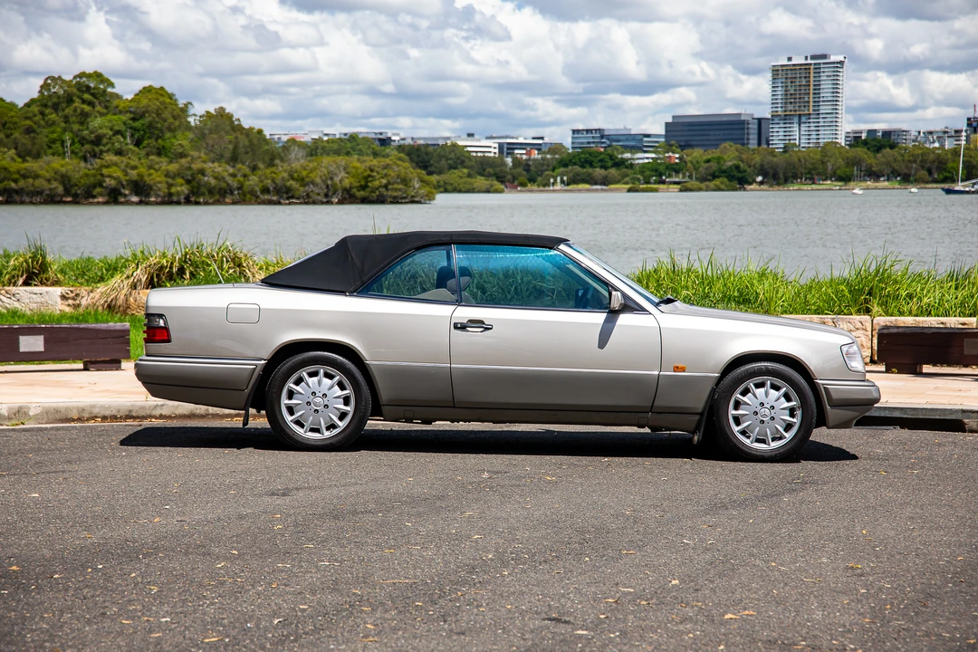 1995 Mercedes-Benz W124 E-Class - Image 12 of 31