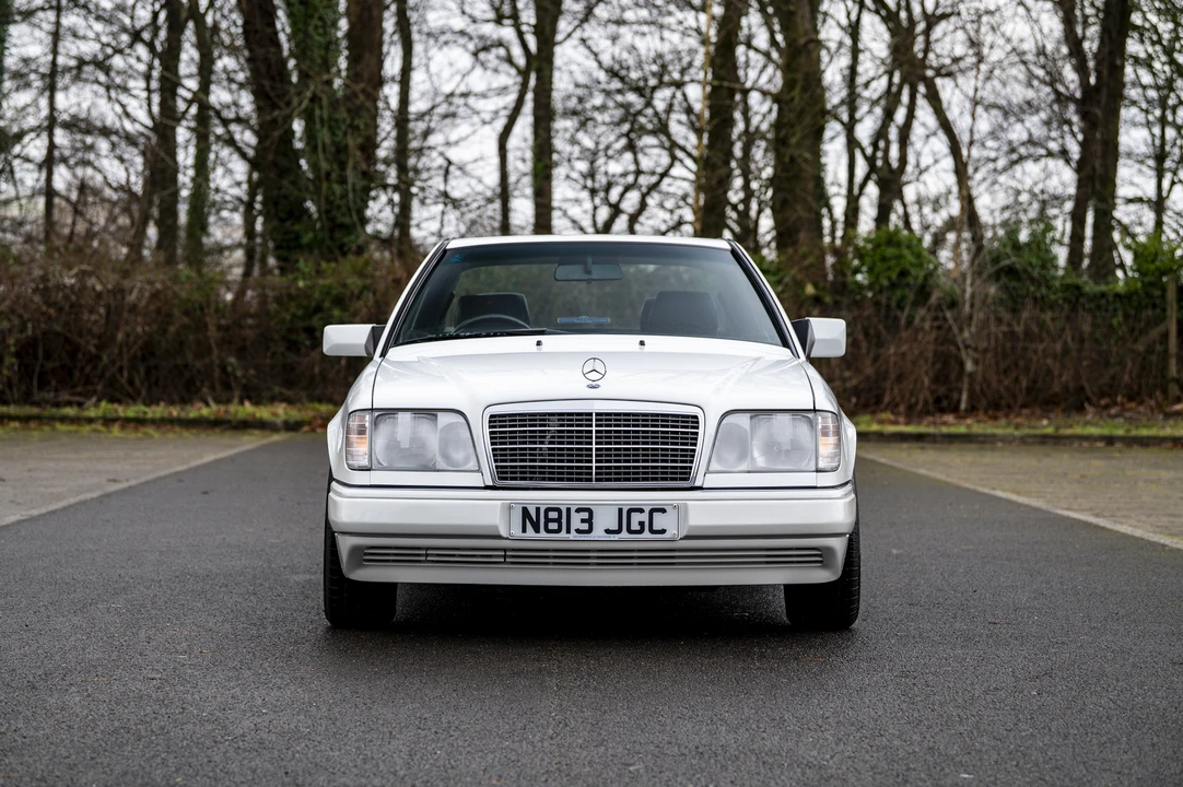 1995 Mercedes-Benz W124 E-Class - Image 2 of 31