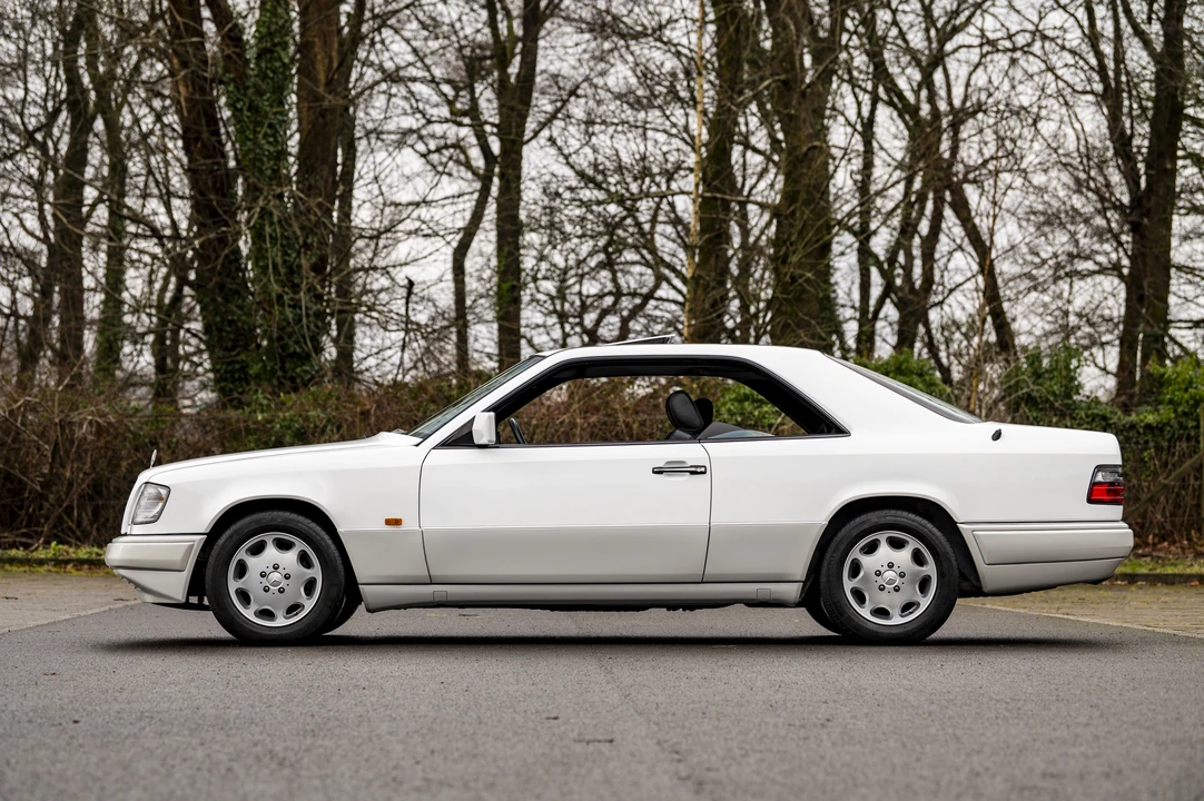 1995 Mercedes-Benz W124 E-Class - Image 8 of 31