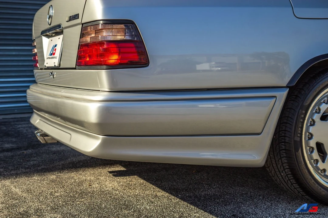 1995 Mercedes-Benz W124 E-Class - Image 9 of 21