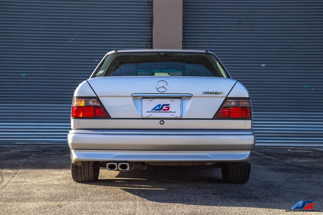 1995 Mercedes-Benz W124 E-Class - Image 7 of 21