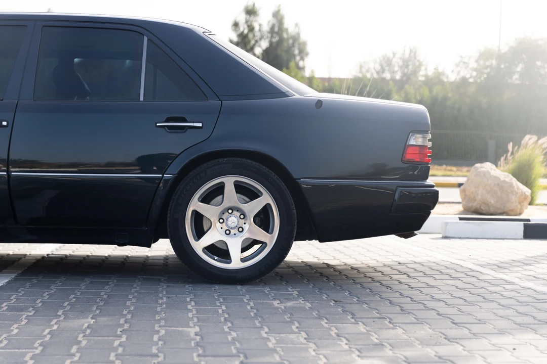 1995 Mercedes-Benz 500E & E500 - Image 30 of 31